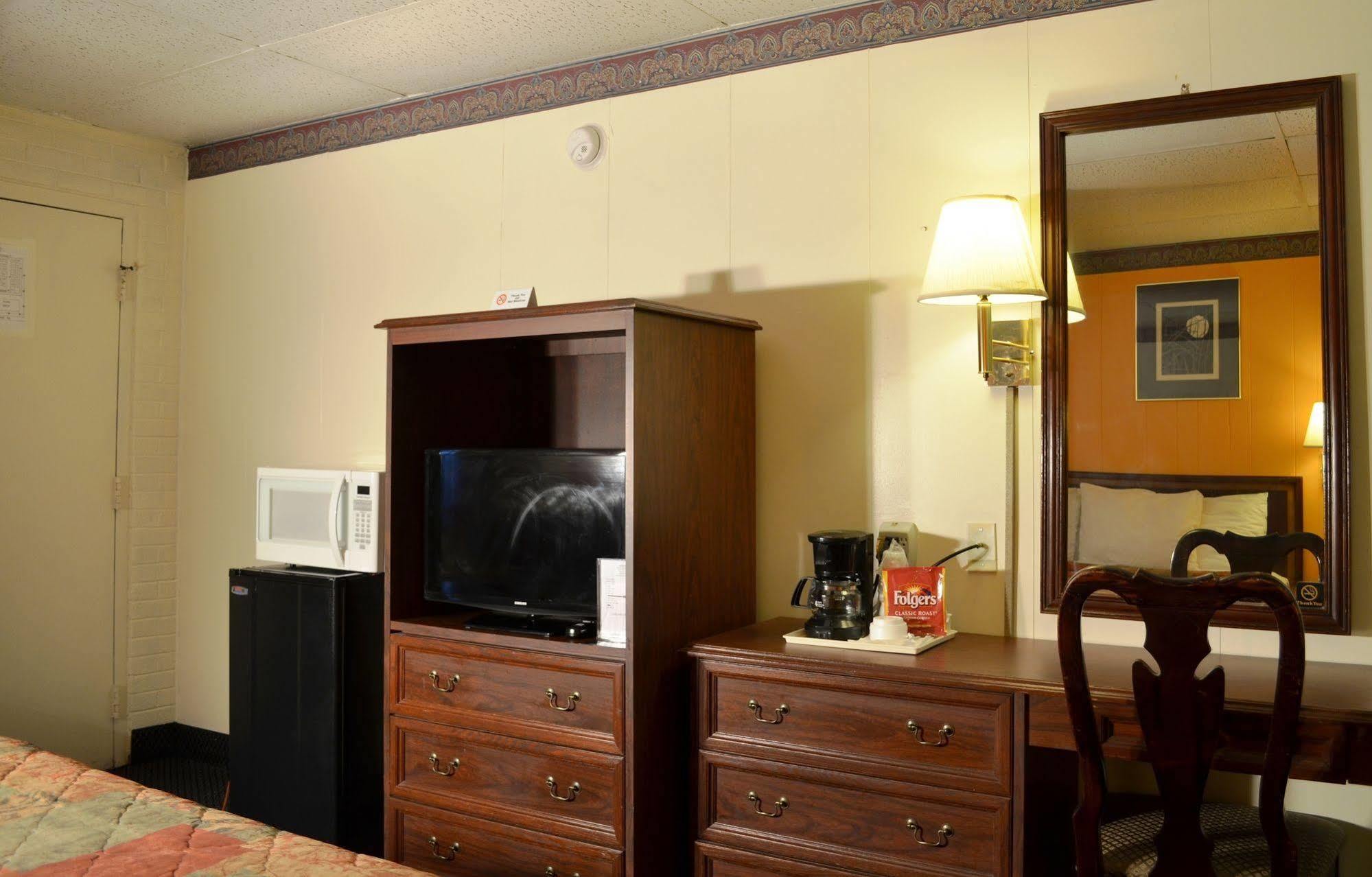 Economy Inn Bluefield Экстерьер фото